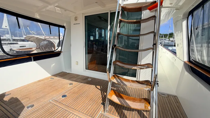 Slide: The Image of Beneteau SWIFT TRAWLER 42 2006 - 7517676