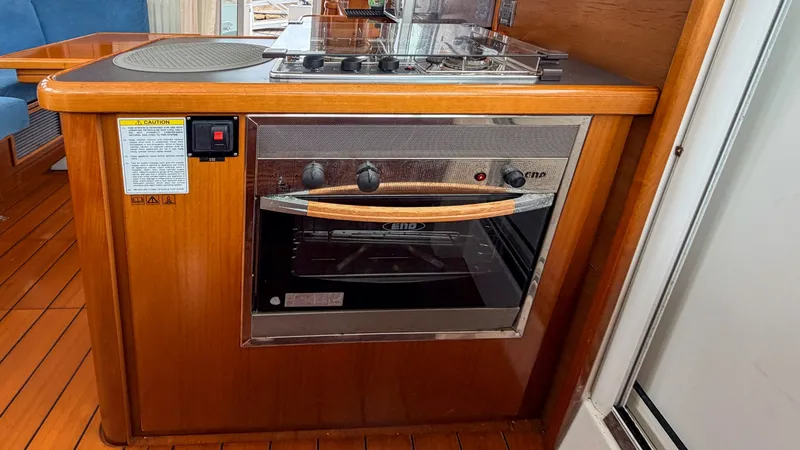 Slide: The Image of Beneteau SWIFT TRAWLER 42 2006 - 7517664