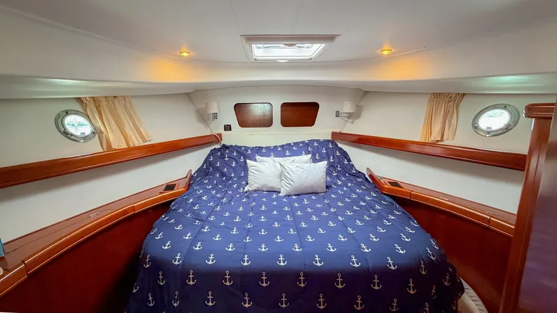 Slide: The Image of Beneteau SWIFT TRAWLER 42 2006 - 7517674