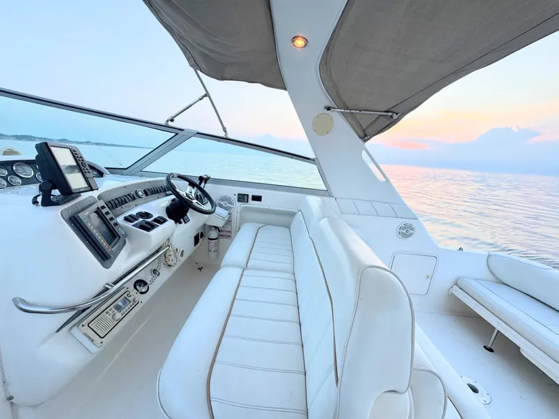 Slide: The Image of Sea Ray 330 Sundancer 1997 - 7523519