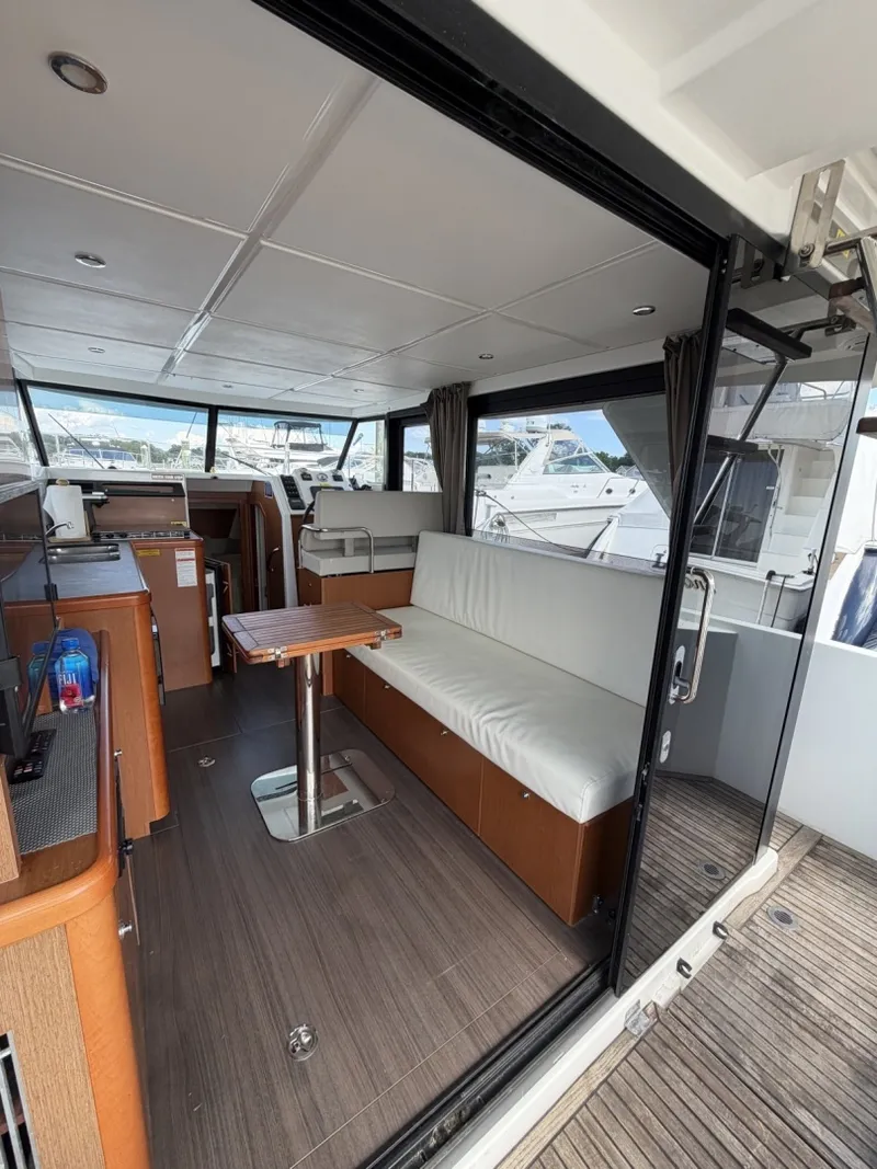 Slide: The Image of Beneteau SWIFT TRAWLER 30 2017 - 7518122