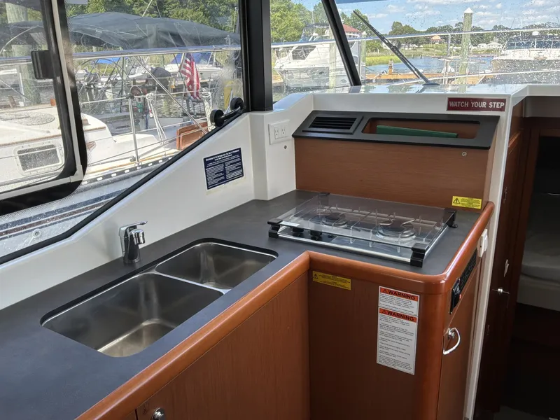 Slide: The Image of Beneteau SWIFT TRAWLER 30 2017 - 7518104
