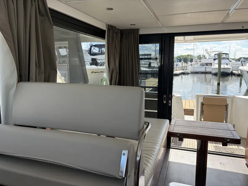 Slide: The Image of Beneteau SWIFT TRAWLER 30 2017 - 7518129