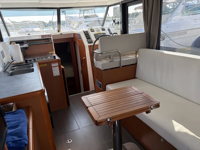 Slide: The Image of Beneteau SWIFT TRAWLER 30 2017 - 7518117