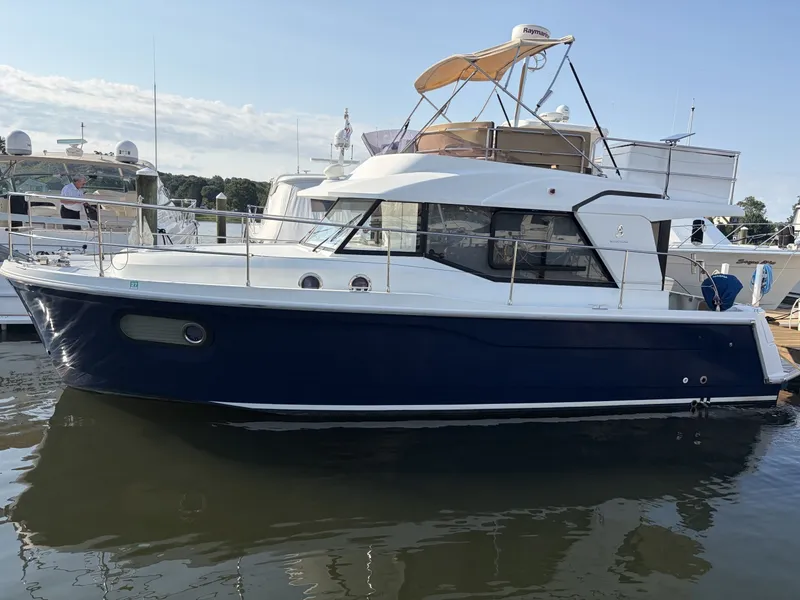 The Image of Beneteau SWIFT TRAWLER 30 2017 - 7518113
