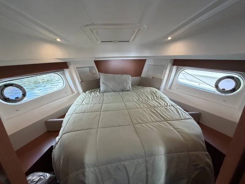 Slide: The Image of Beneteau SWIFT TRAWLER 30 2017 - 7518124