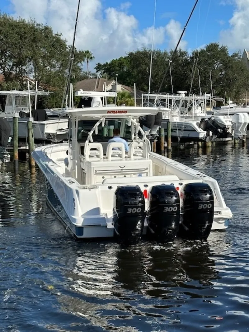 Slide: The Image of Boston Whaler 37 Outrageous - Profile 2012 Boston Whaler 37 Outrage - Outrageous - 7521431