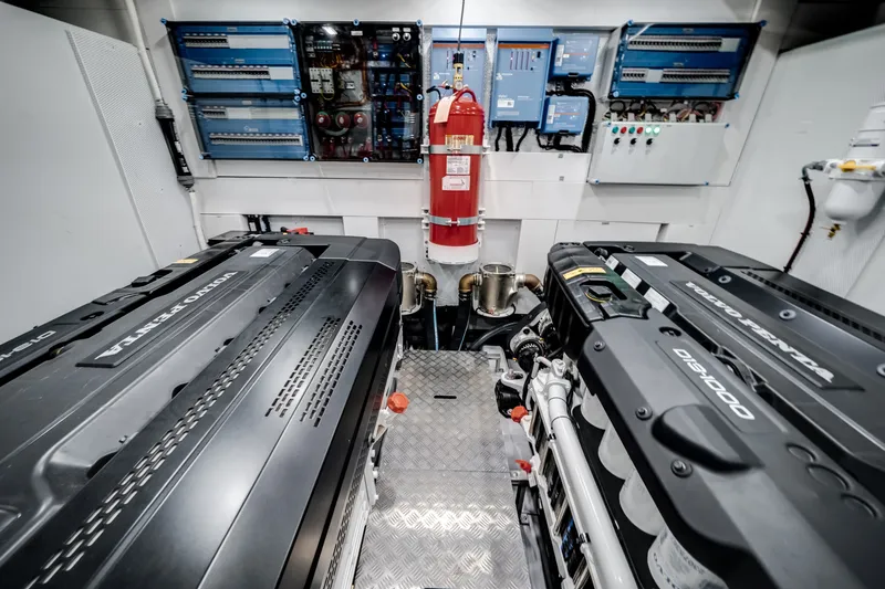Slide: The Image of Galeon 620 FLY 2027 - 8051295