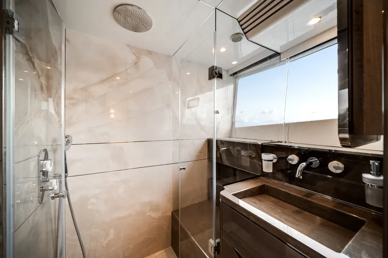 Slide: The Image of Galeon 620 FLY 2027 - 8051255