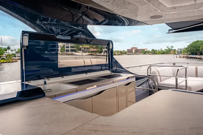 Slide: The Image of Galeon 620 FLY 2027 - 8051289