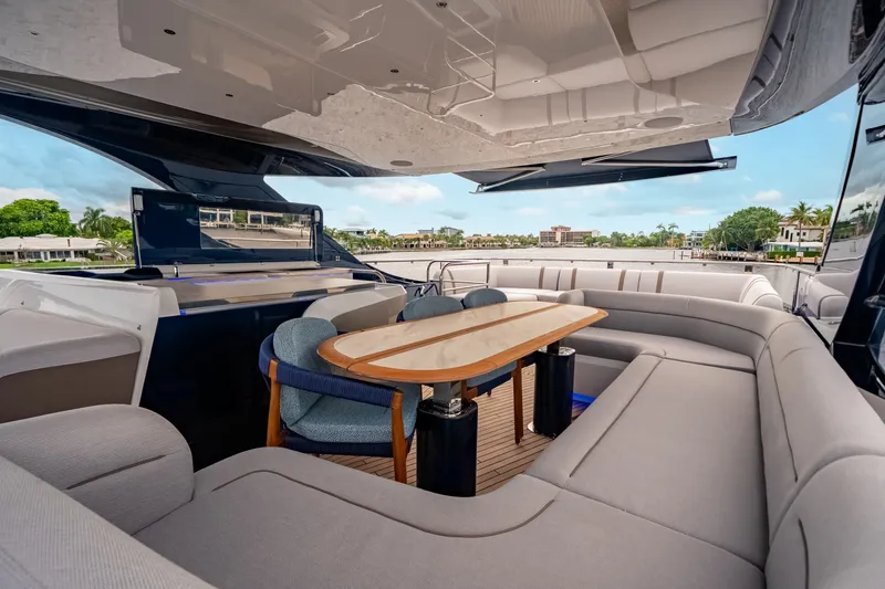 Slide: The Image of Galeon 620 FLY 2027 - 8051290