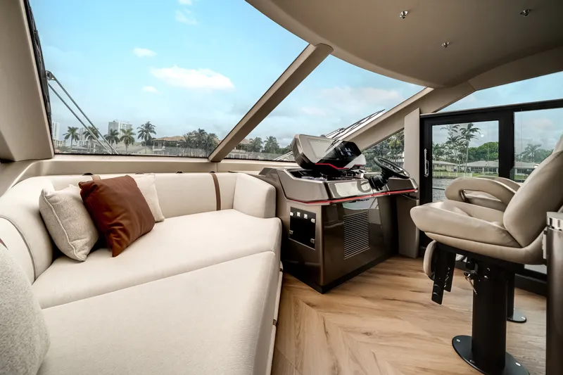 Slide: The Image of Galeon 620 FLY 2027 - 8051277