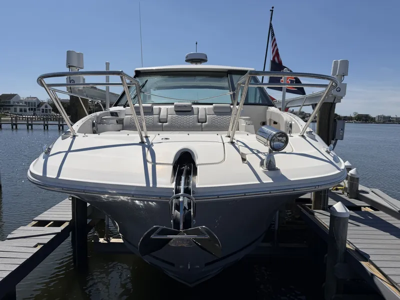 Slide: The Image of Sea Ray 320 Sundancer 2023 - 7522982
