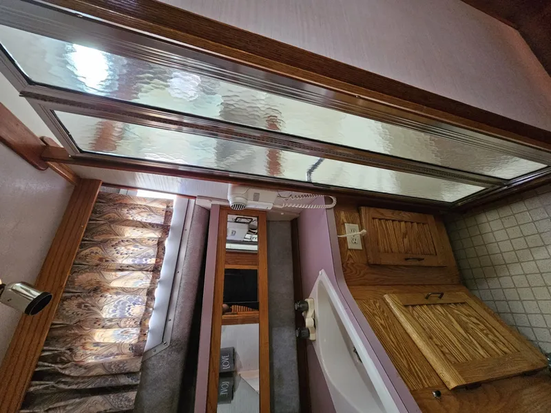 Slide: The Image of Silverton 40 Aft Cabin 1988 - 7525957