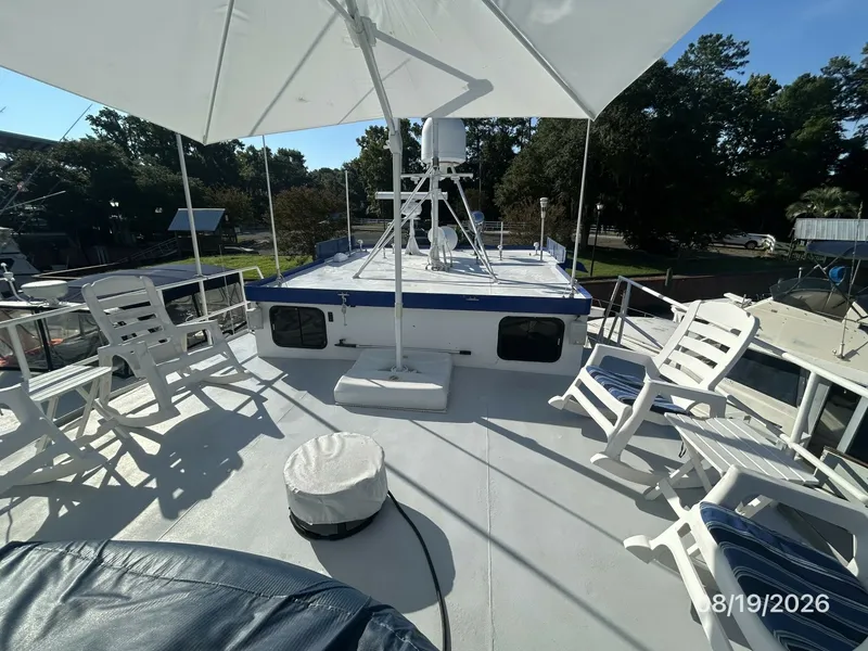 Slide: The Image of Steel Magnolia sundeck forward - 7522123
