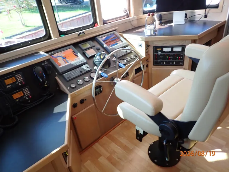 Slide: The Image of Steel Magnolia pilothouse helm2 - 7522067