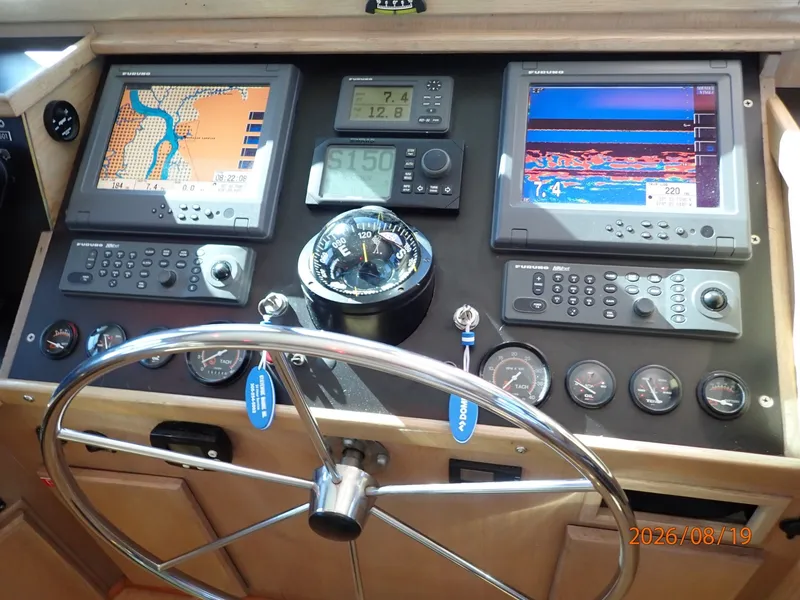Slide: The Image of Steel Magnolia pilothouse helm3 - 7522064
