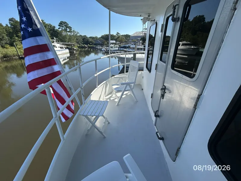 Slide: The Image of Steel Magnolia upper aftdeck port - 7522160
