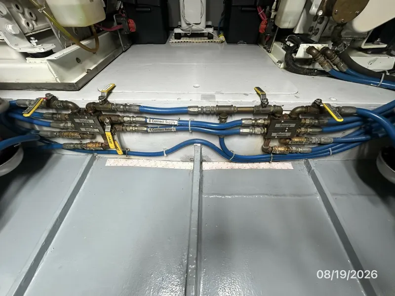 Slide: The Image of Steel Magnolia fuel manifold - 7521996