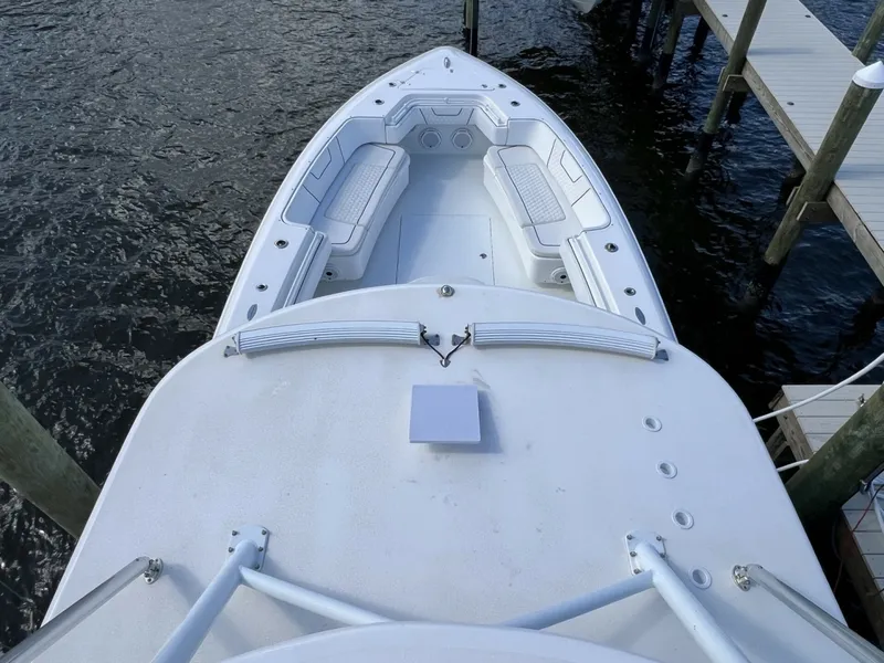 Slide: The Image of Contender 44 NAUTI GIRL - Tower 2021 Contender 44 NAUTI GIRL - 7650036
