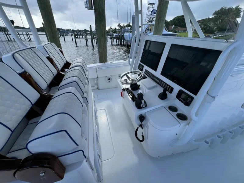 Slide: The Image of Contender 44 NAUTI GIRL - Helm 2021 Contender 44 NAUTI GIRL - 7650039