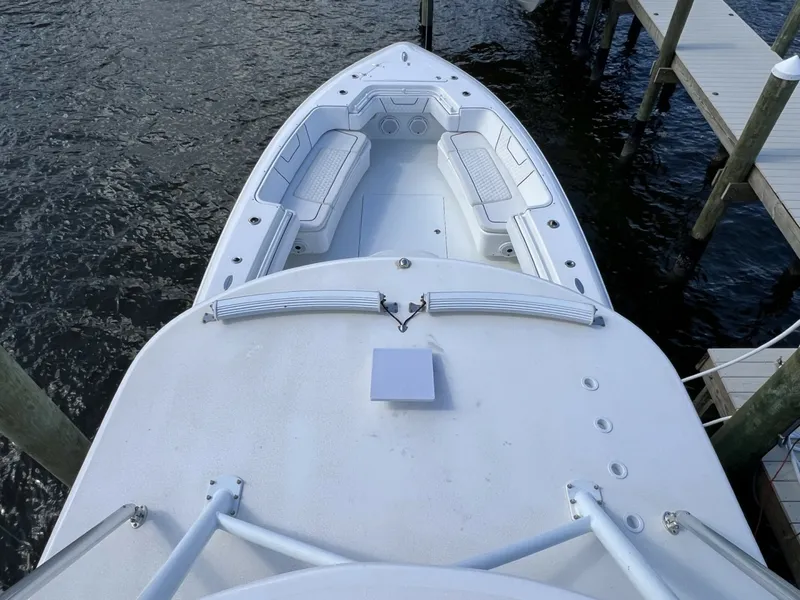 Slide: The Image of Contender 44 NAUTI GIRL - Tower 2021 Contender 44 NAUTI GIRL - 7521172