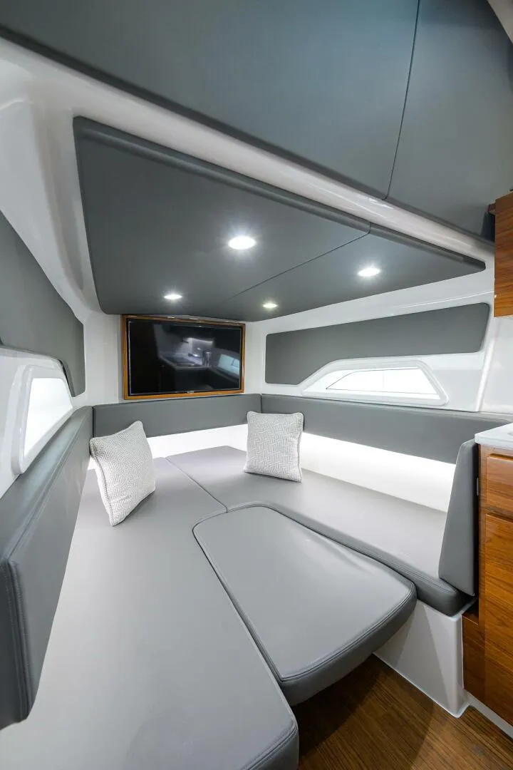 Slide: The Image of Cabin Berth - 7521382