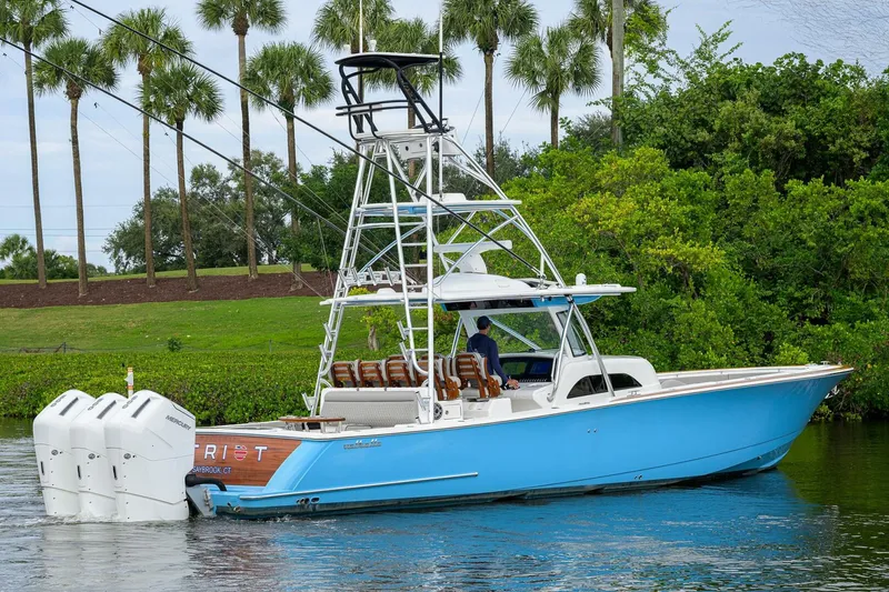 Slide: The Image of Valhalla Boatworks V-46 2023 - 7521367