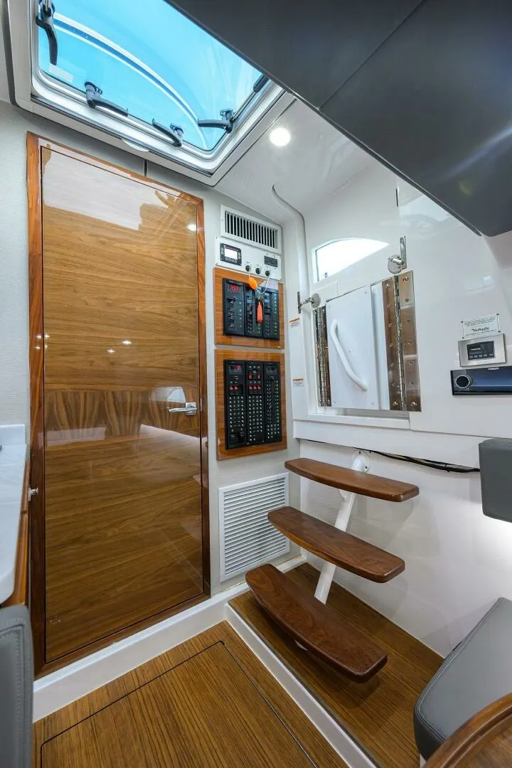 Slide: The Image of Cabin Enterance - 7657664