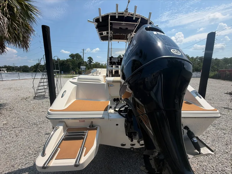 Slide: The Image of Bulls Bay 200 Center Console 2022 - 7521429