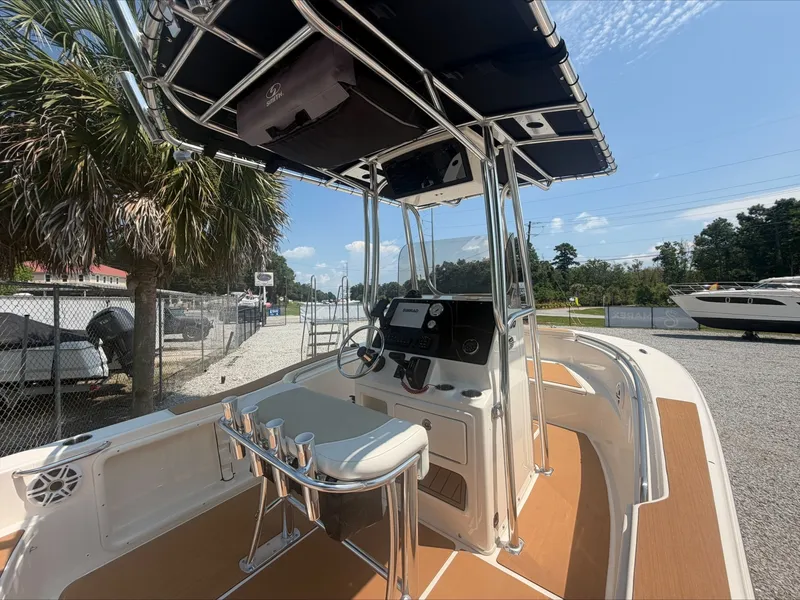 Slide: The Image of Bulls Bay 200 Center Console 2022 - 7521432