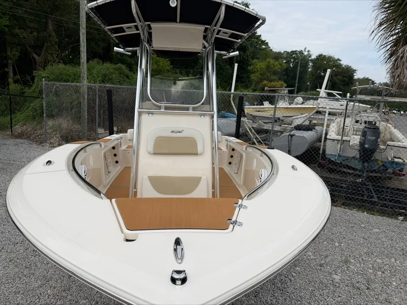 Slide: The Image of Bulls Bay 200 Center Console 2022 - 7521443