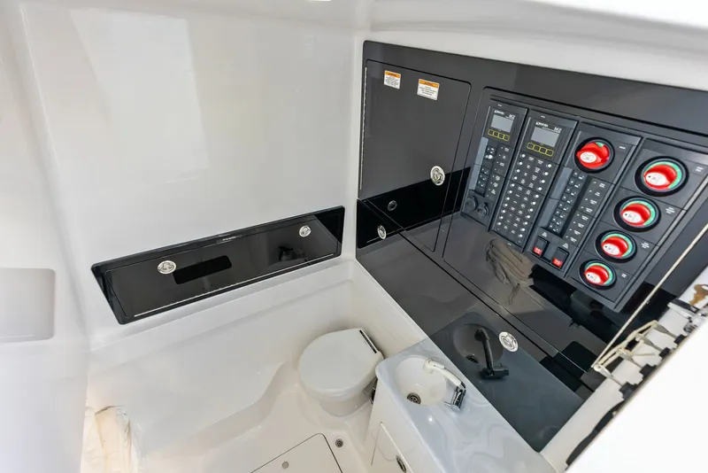 Slide: The Image of Valhalla Boatworks V-41 2022 - 7521901
