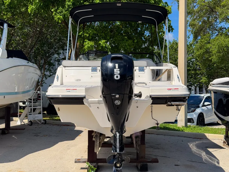 Slide: The Image of Jeanneau VR5 Bowrider OB 2023 - 7522095