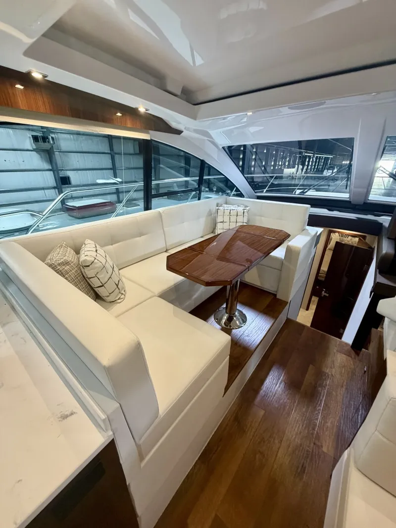 Slide: The Image of Cruisers Yachts 50 Cantius 2022 - 7522495