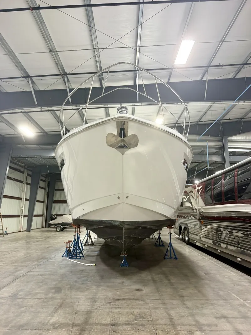 Slide: The Image of Cruisers Yachts 50 Cantius 2022 - 7522477