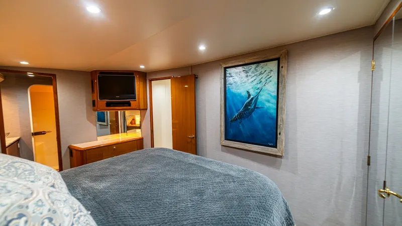 Slide: The Image of 2001 Viking 61 Convertible- Caliente- Master Stateroom - 7606804