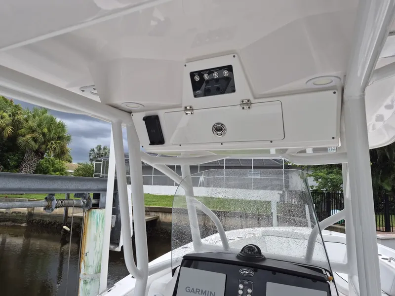 Slide: The Image of Sea Fox 268 Commander 2023 - 7526992