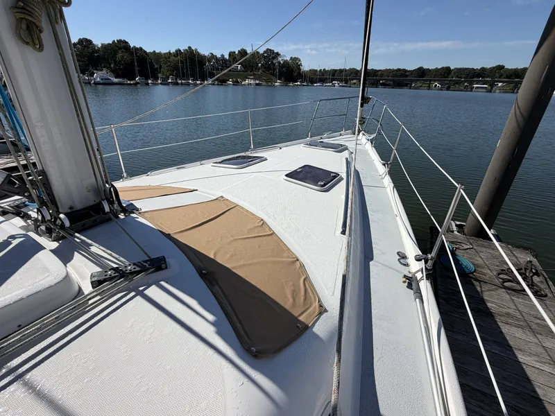 Slide: The Image of Hunter Passage 456 2002 - 8331291
