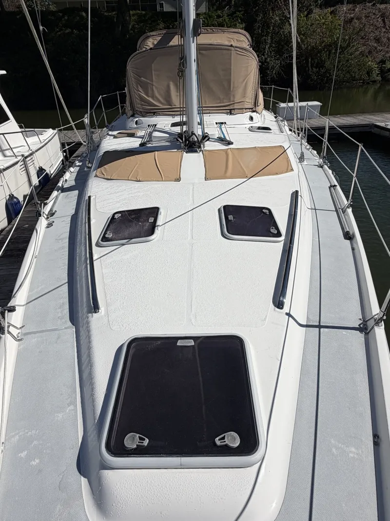 Slide: The Image of Hunter Passage 456 2002 - 8331308
