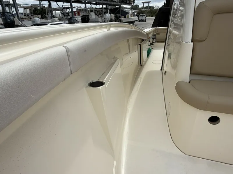 Slide: The Image of Scout 320 LXF 2014 - 7532512