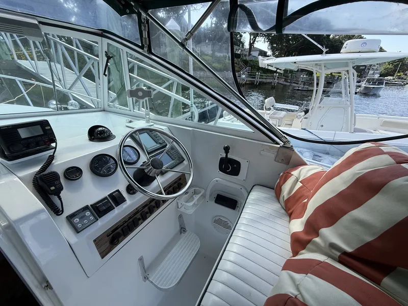 Slide: The Image of Mainship 30 2000 - 7527988