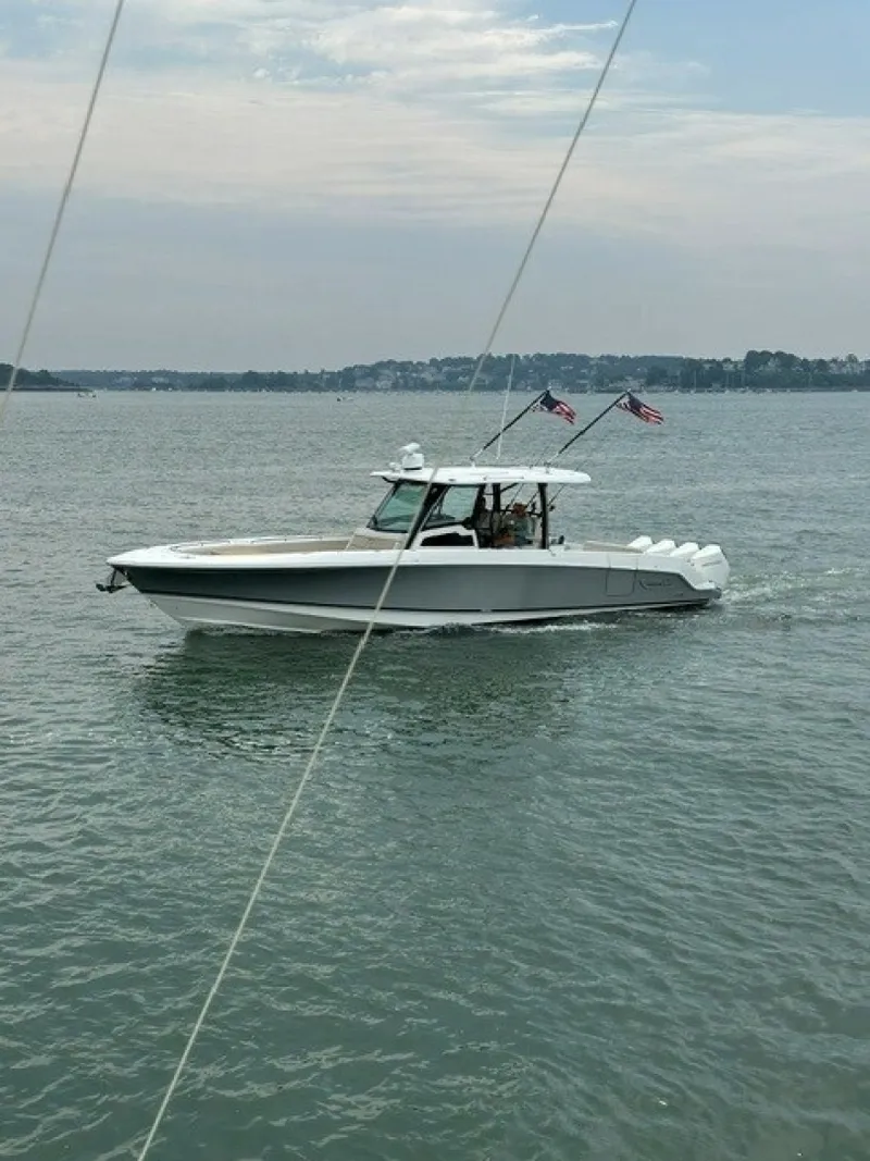 Slide: The Image of Boston Whaler 380 Outrage 2021 - 7528158