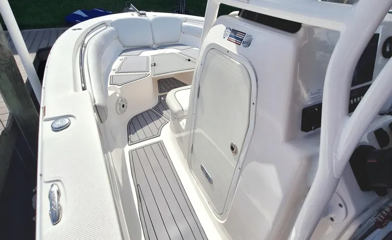 Slide: The Image of Sea Fox 249 Avenger 2020 - 7528181