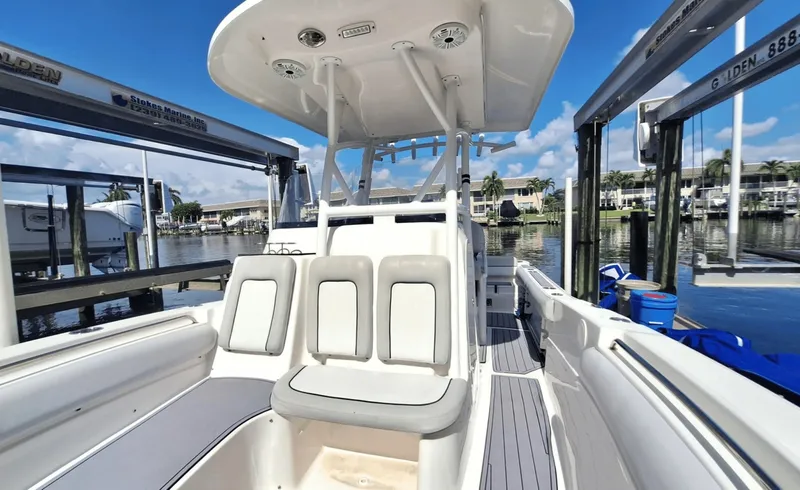 Slide: The Image of Sea Fox 249 Avenger 2020 - 7528176