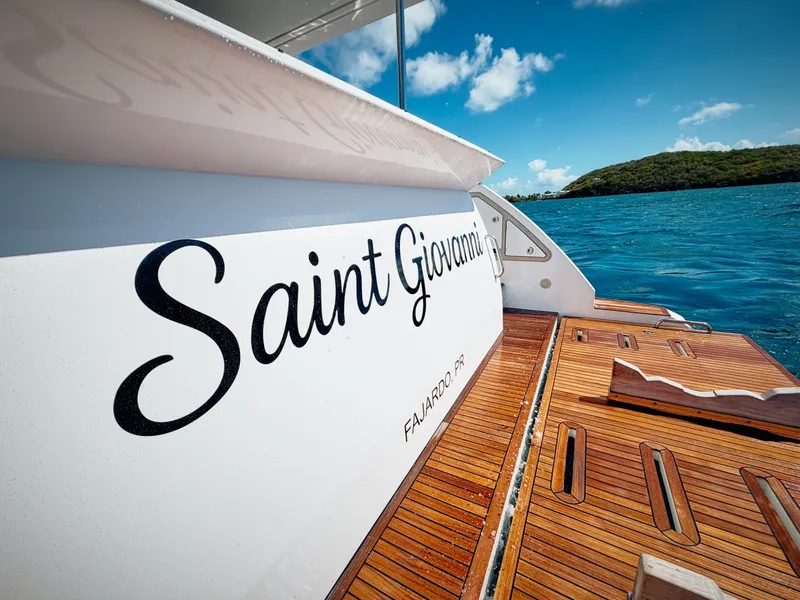 Slide: The Image of Azimut 50 Fly 2024 - 8045774