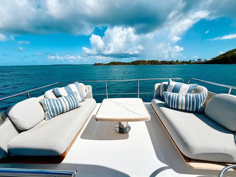 Slide: The Image of Azimut 50 Fly 2024 - 8045766
