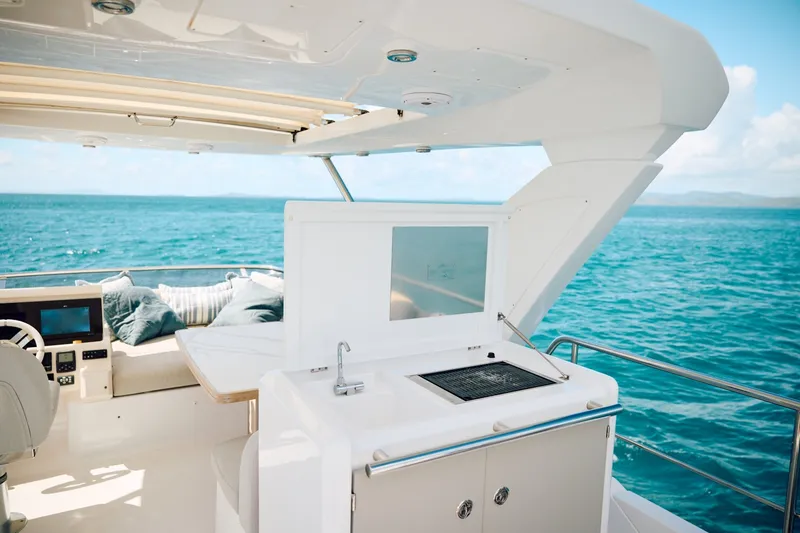 Slide: The Image of Azimut 50 Fly 2024 - 8045767
