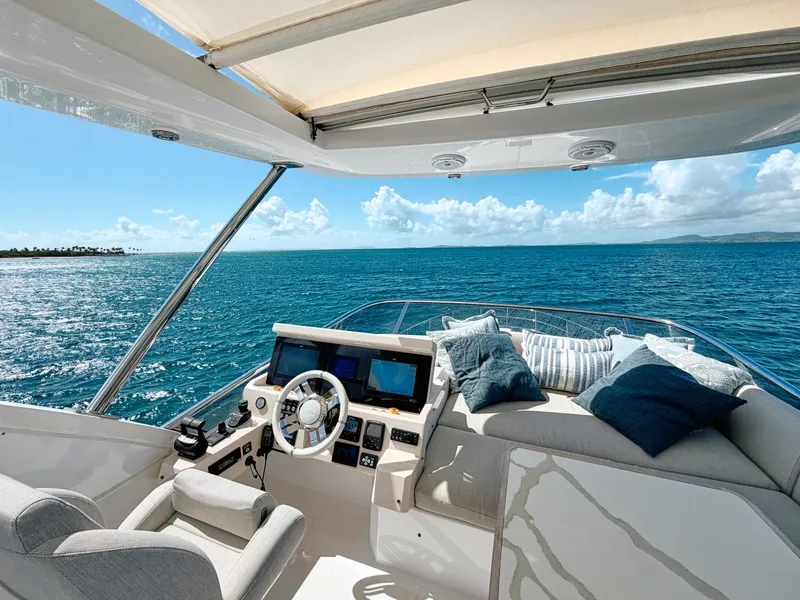 Slide: The Image of Azimut 50 Fly 2024 - 8045765