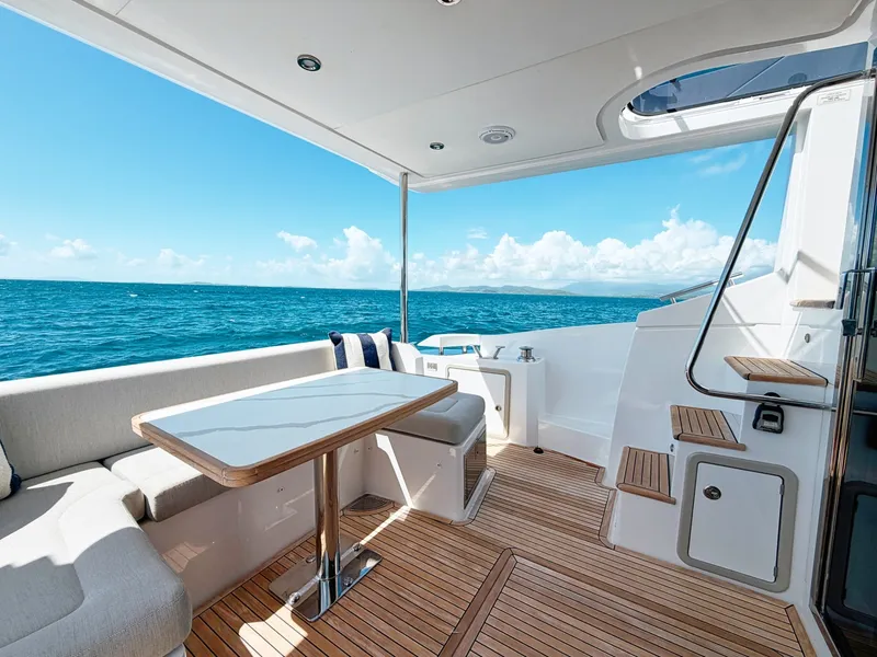 Slide: The Image of Azimut 50 Fly 2024 - 8045773